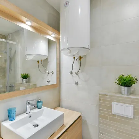 Mirakul Apartment *
