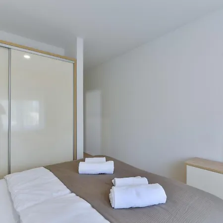 Mirakul Apartment