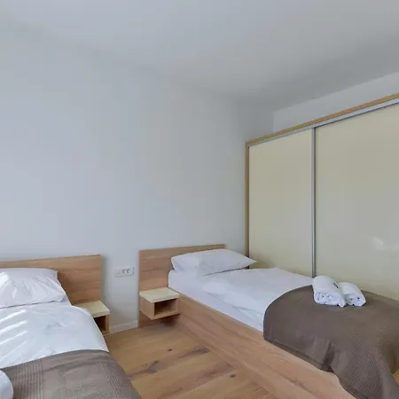 Mirakul Apartment